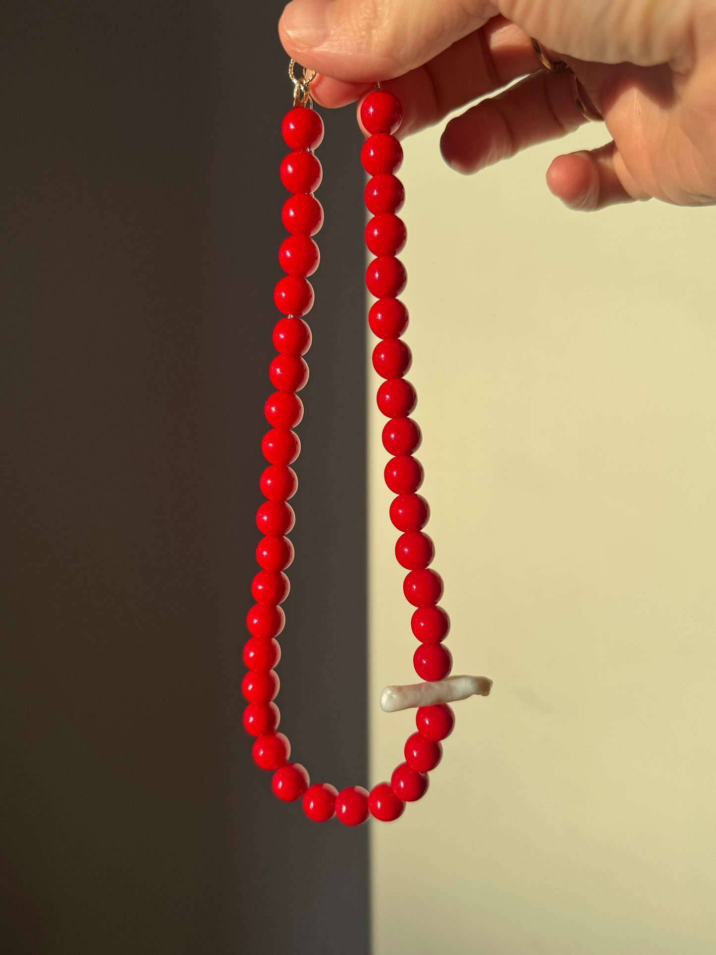 Red Coloured Bead feat. Baroque Pearl